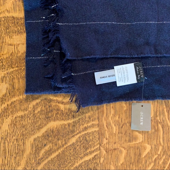 J Crew Stripe Scarf Navy made in Italy - Picture 2 of 4